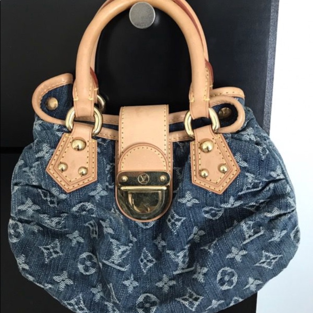 ❌ S O L D ❌ Louis Vuitton Denim Pleaty